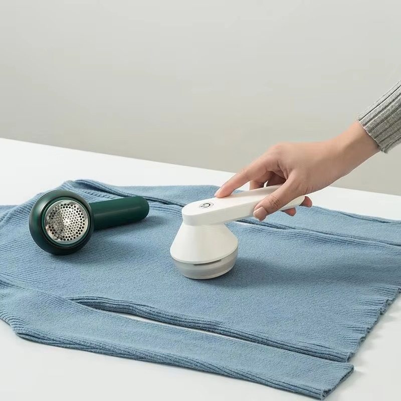 🧥 Stylectra™ Lint Remover – Make Your Clothes Look New Again!