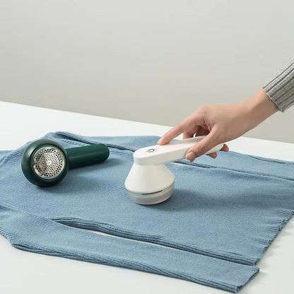 🧥 Stylectra™ Lint Remover – Make Your Clothes Look New Again!
